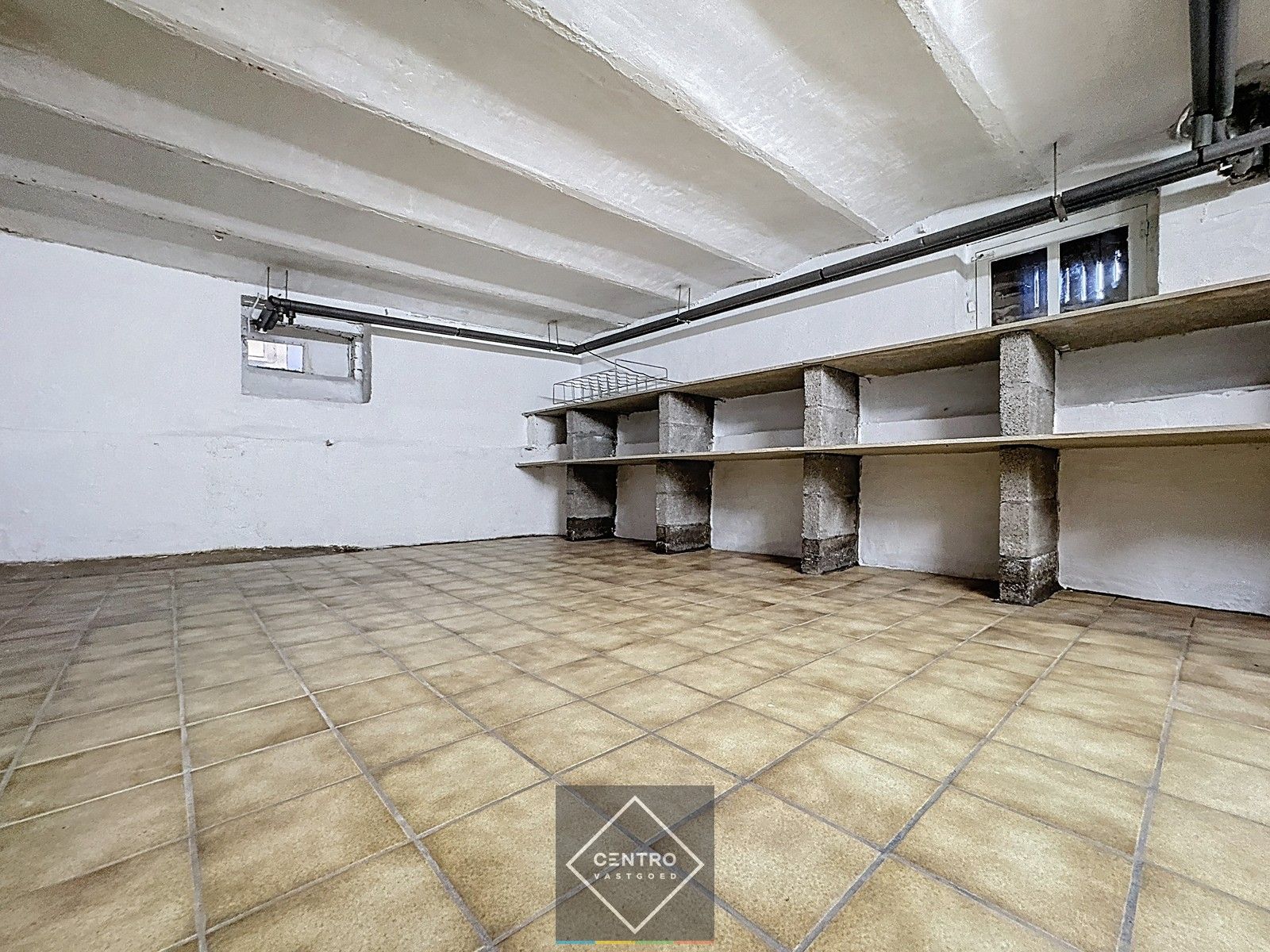 Landelijk gelegen woning met 4 slpks, bureel én garage! foto 9