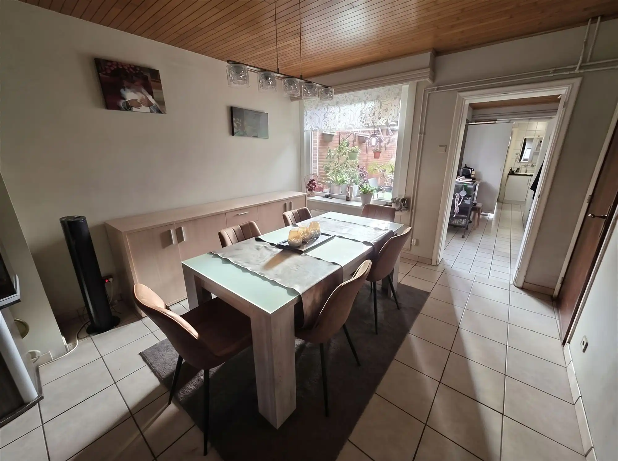 Gezinswoning met 4 slaapkamers en zonnige tuin foto 5