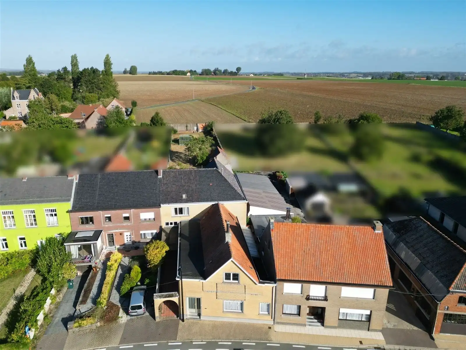 Uitzonderlijk renovatieproject met authentieke kapel! foto 8