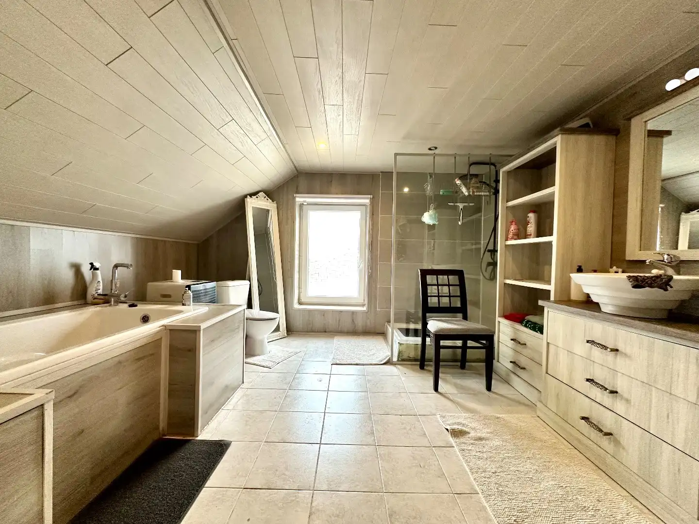 Te koop – Ruime gezinswoning met 3 slaapkamers in Tongeren-Borgloon foto 23