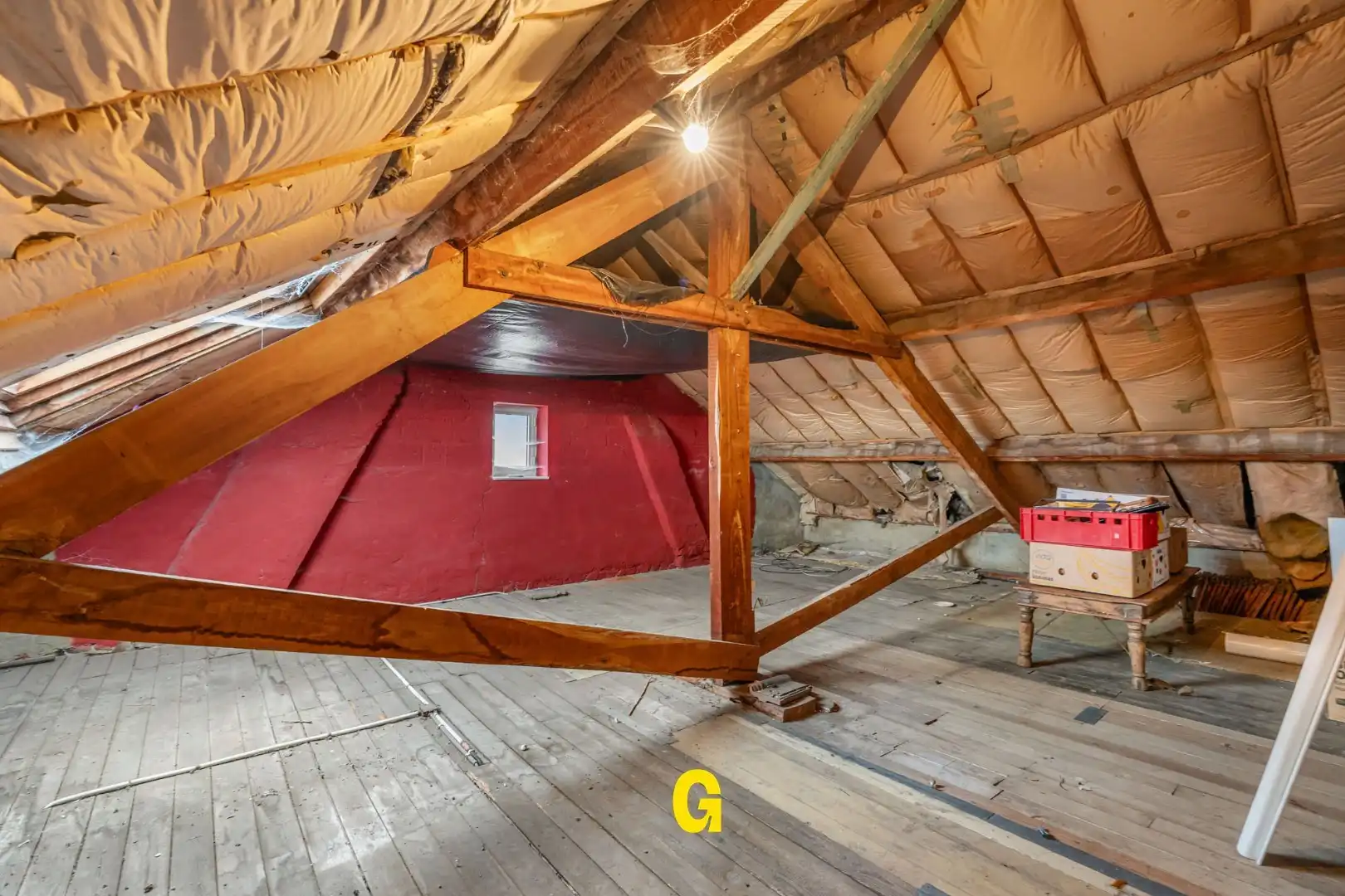 Leuke rijwoning met karakter, 3 slaapkamers, uitbreidingsmogelijkheden op zolder en gezellig tuintje met carport bereikbaar langs achter. foto 20