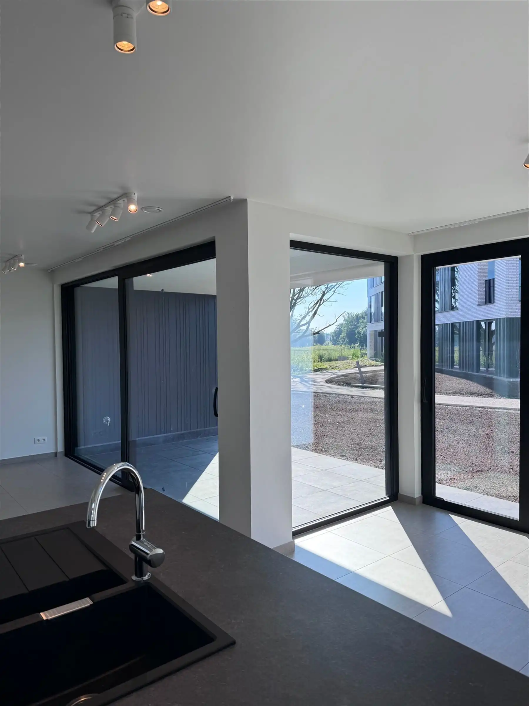 Appartement met 1 slaapkamer en zonnig terras foto 6