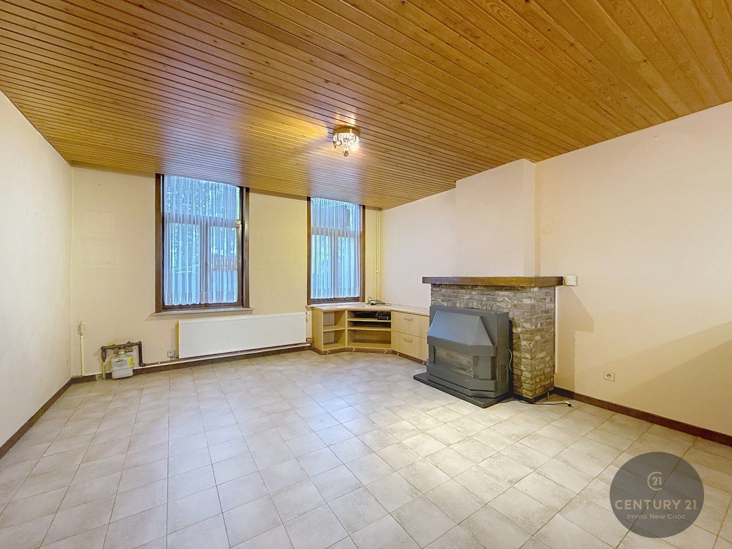 Op te frissen woning met ruime garage, tuin en oprit – Dudzele  foto 4