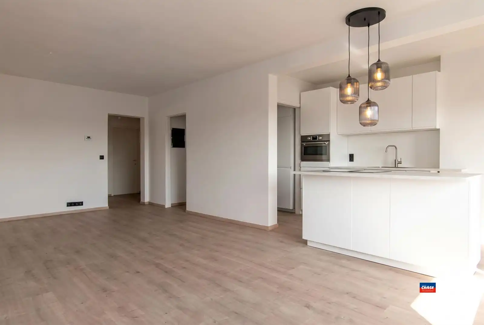 Gerenoveerd appartement met 2 slaapkamers foto 15