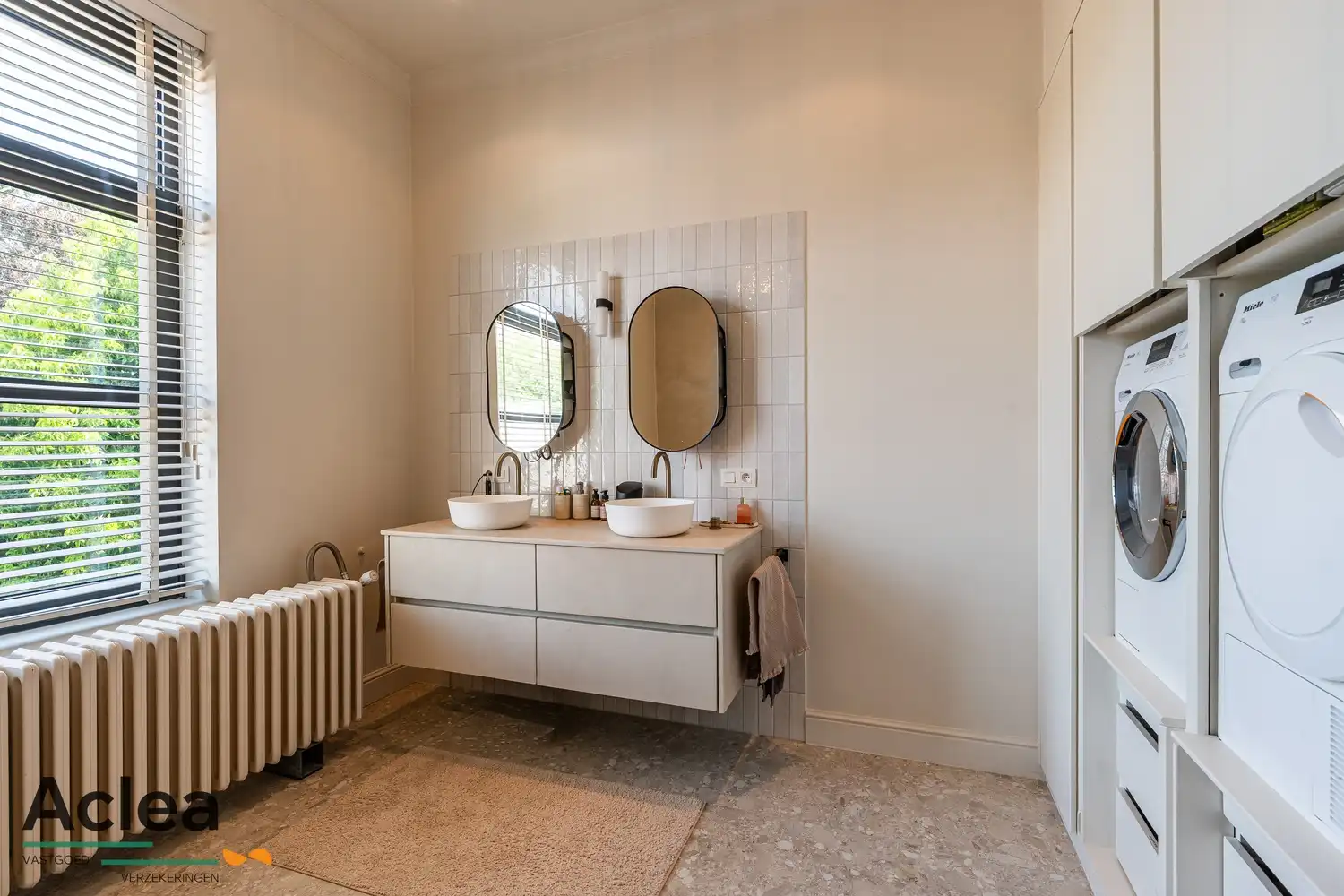 Statige herenwoning met authentieke grandeur aan het Plein in Kaprijke foto 25