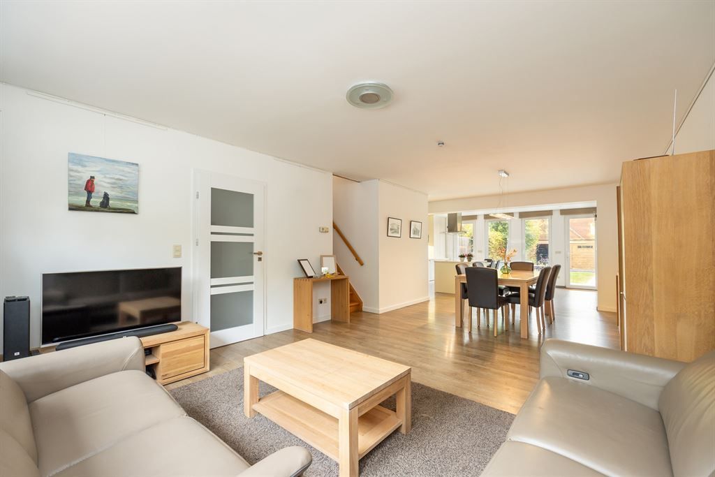 Energiezuininge woning in groene wijk foto 2