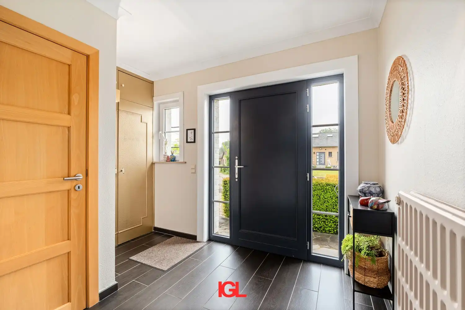 Instapklare villa met 4 slaapkamers en prachtige tuin in residentiële wijk van Sint-Pieters-Leeuw foto 3