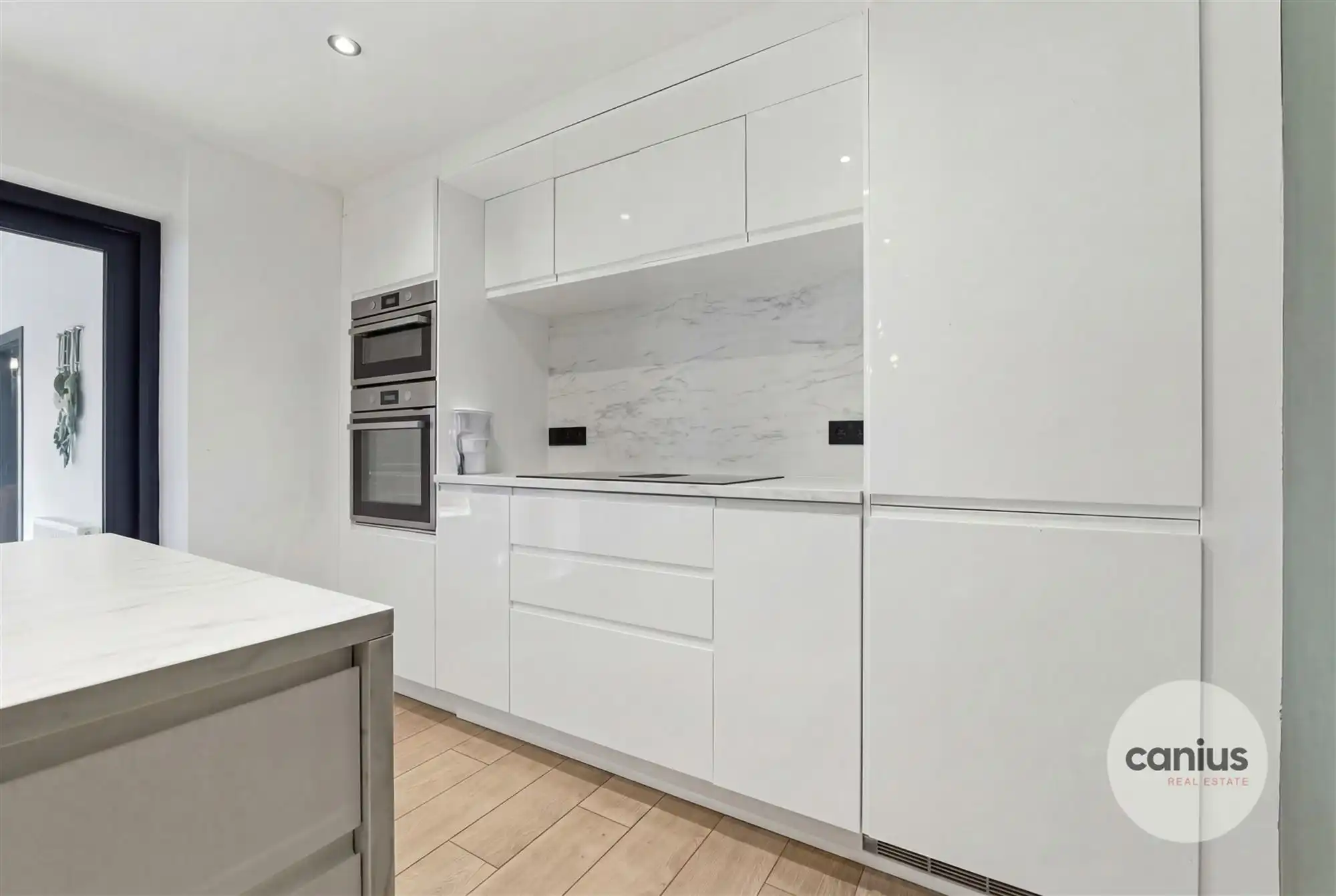 GERENOVEERDE VRIJSTAANDE WONING MET 4 SLAAPKAMERS EN EEN GEZELLIGE TUIN IN WALSHOUTEM foto 11