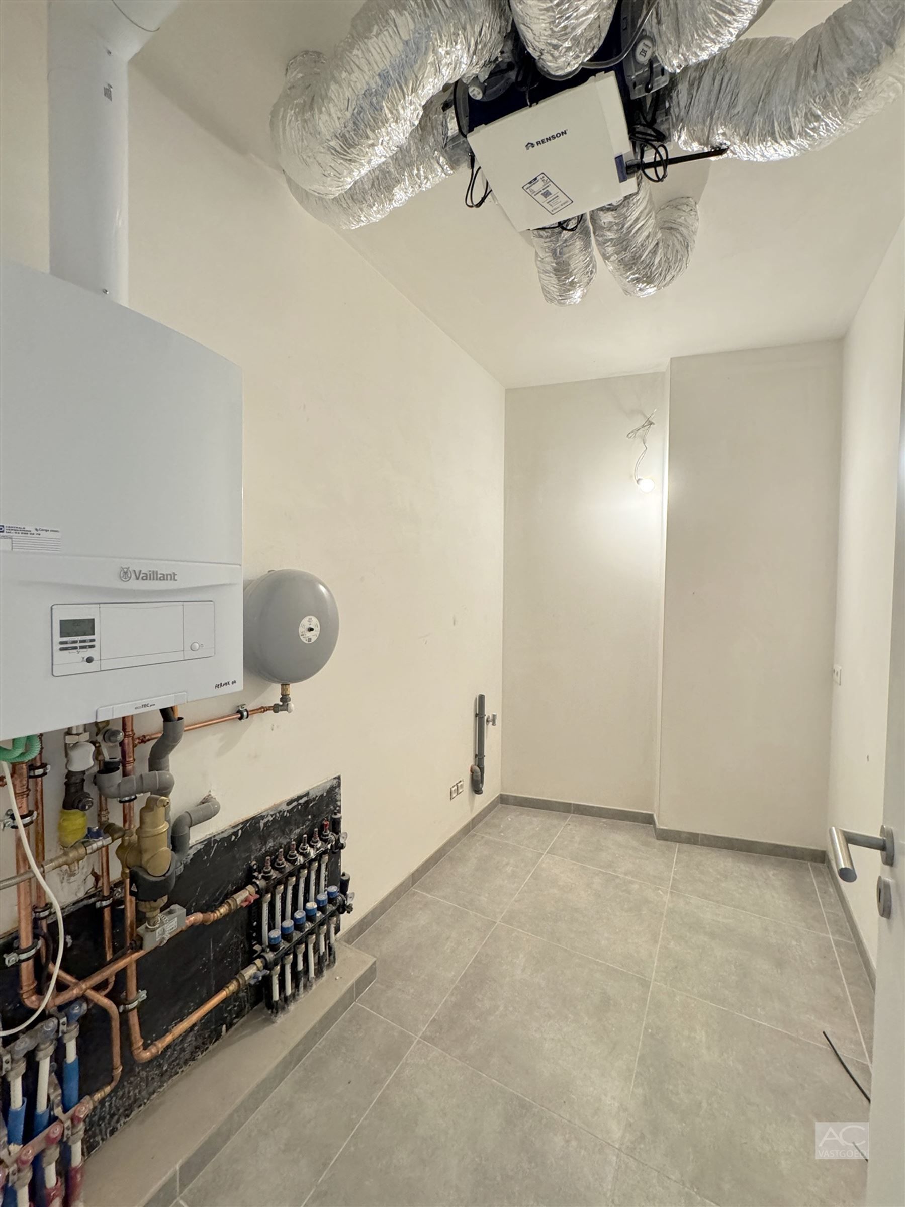 Gelijkvloersappartement met 2 slaapkamers foto 6