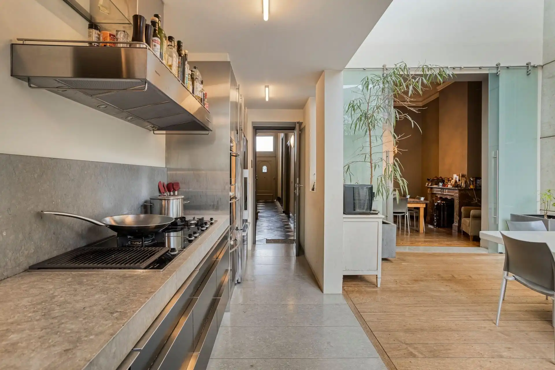 Uitzonderlijk herenhuis met wellness in hartje Mechelen foto 9