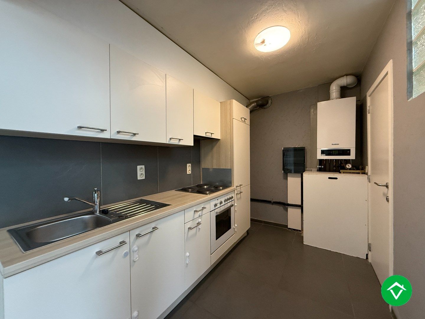 Appartement met twee slaapkamers te Wervik  foto 6