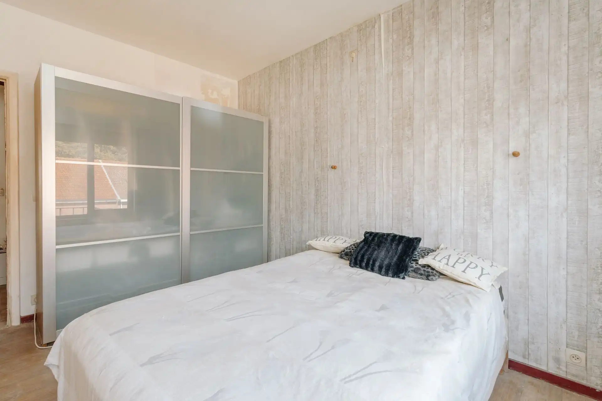 Te renoveren appartement met tuin en parking in Schoten foto 8