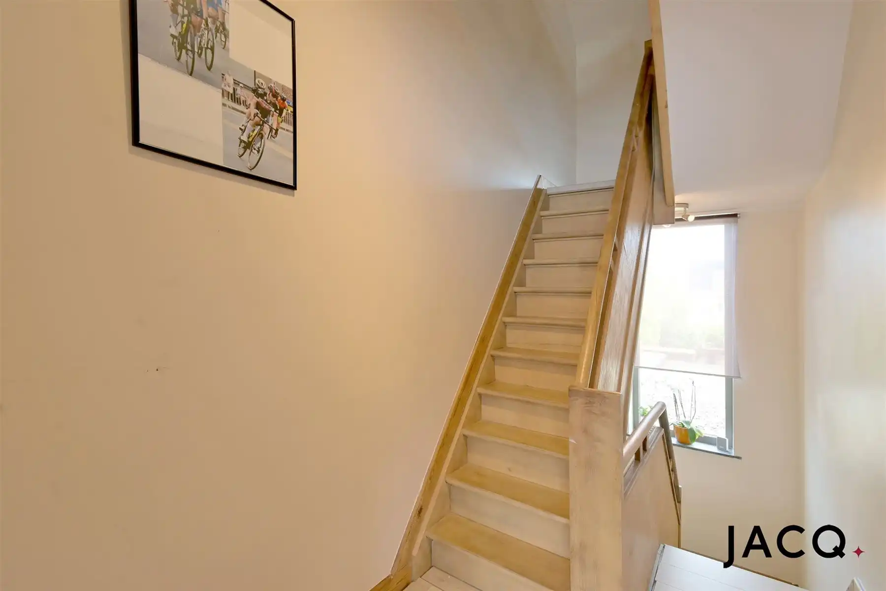Gerenoveerde woning (2010) met 3slpk's en gezellige tuin! foto 17