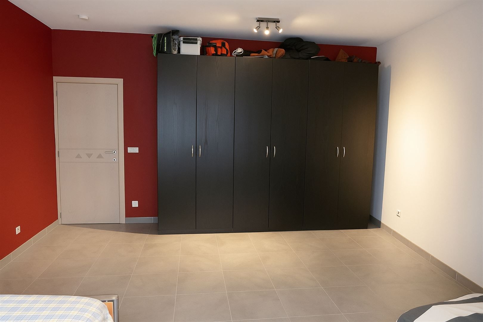 Modern gelijkvloersappartement + tuin & garage op toplocatie foto 11