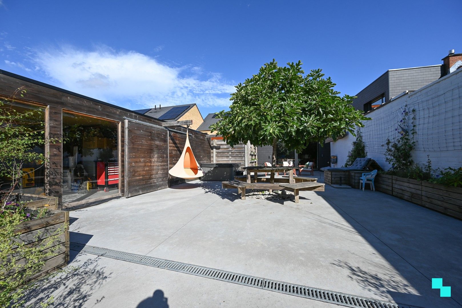 Energiezuinige woning met fantastische tuin op grens Izegem / Rumbeke foto 13