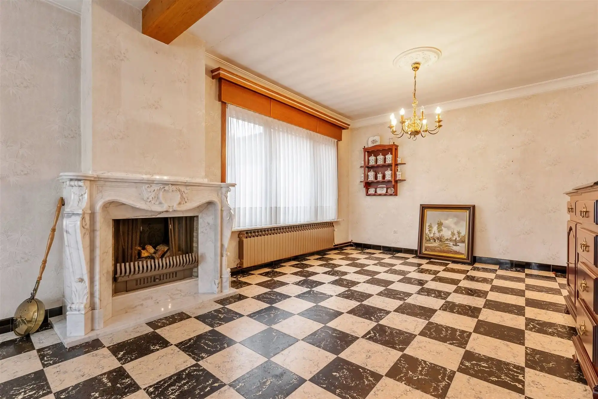 OP TE FRISSEN WONING MET 3 SLAAPKAMERS GELEGEN OP EEN PERCEEL VAN 4A89CA TE PAAL foto 2