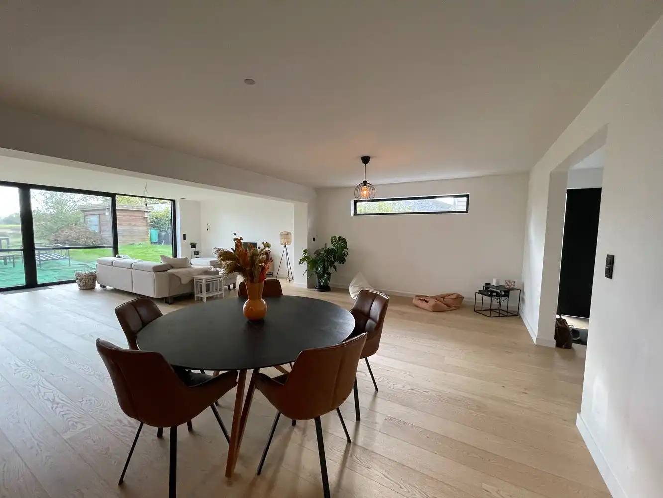 Modern ingerichte villa met prachtig uitzicht! foto 13