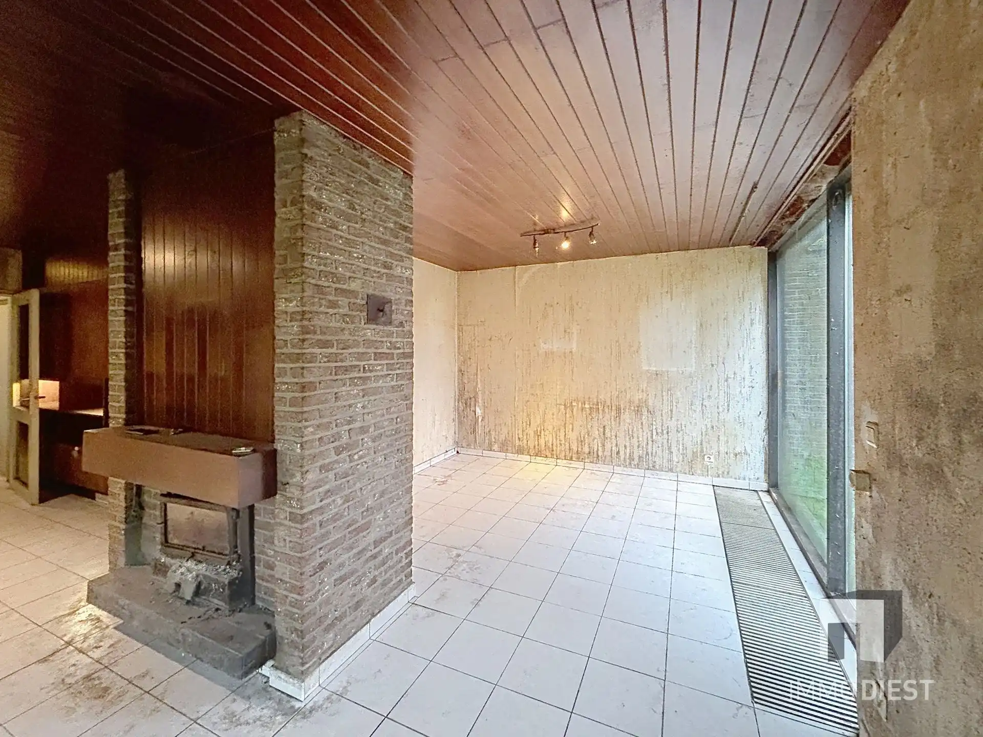 Totaal te renoveren woning of afbraak en heropbouw op 15a 88ca. foto 8