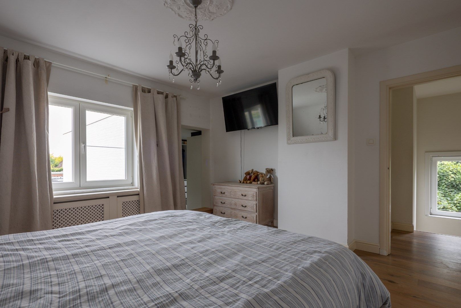 Deze vrijstaande woning gelegen op een perceel van 6a45ca wordt verkocht! foto 22