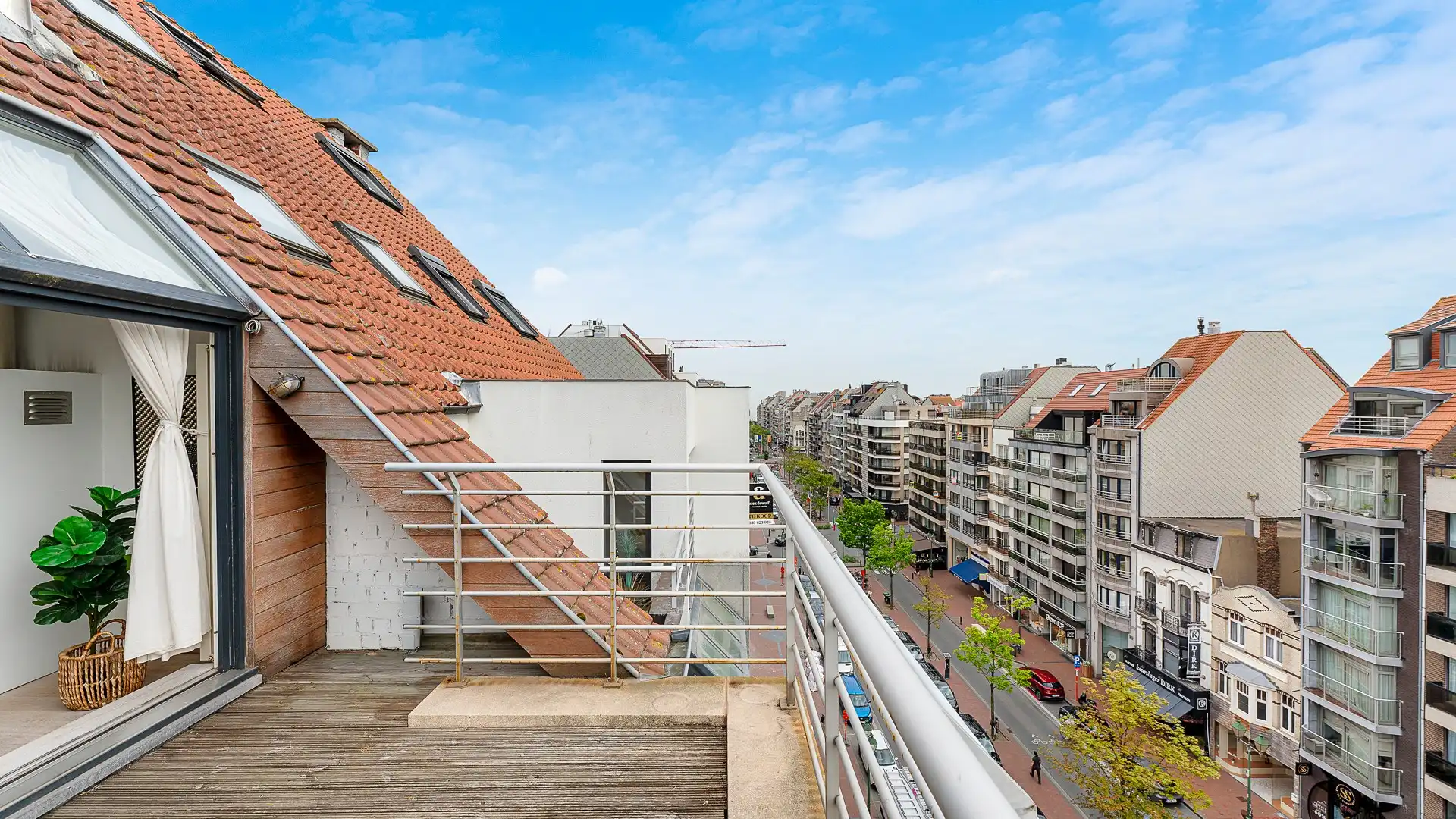 Ruim duplex appartement met zonnige terrassen in hartje Knokke foto 6