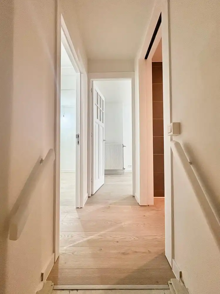 Twee slaapkamer woning met tuin en tuinhuis - Stephensonstraat 16 - 72 m2 foto 9