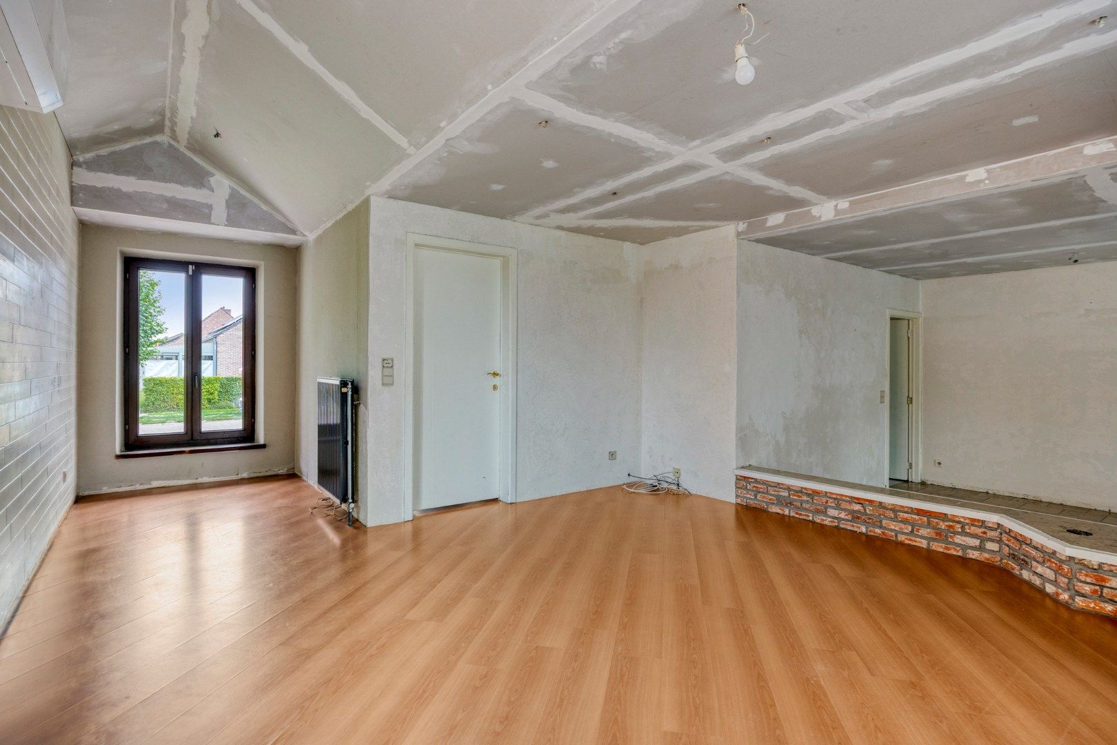 Charmante woning met 3 slpks, zwembad en twee garages in Witgoor (Dessel) ! foto 4