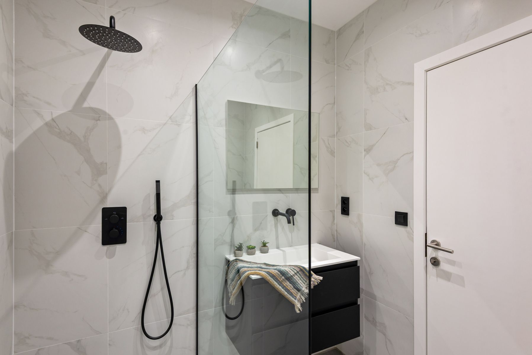 Nieuwbouwappartement (126 m²) met tuin en 3 slaapkamers in kleinschalig gebouw foto 10