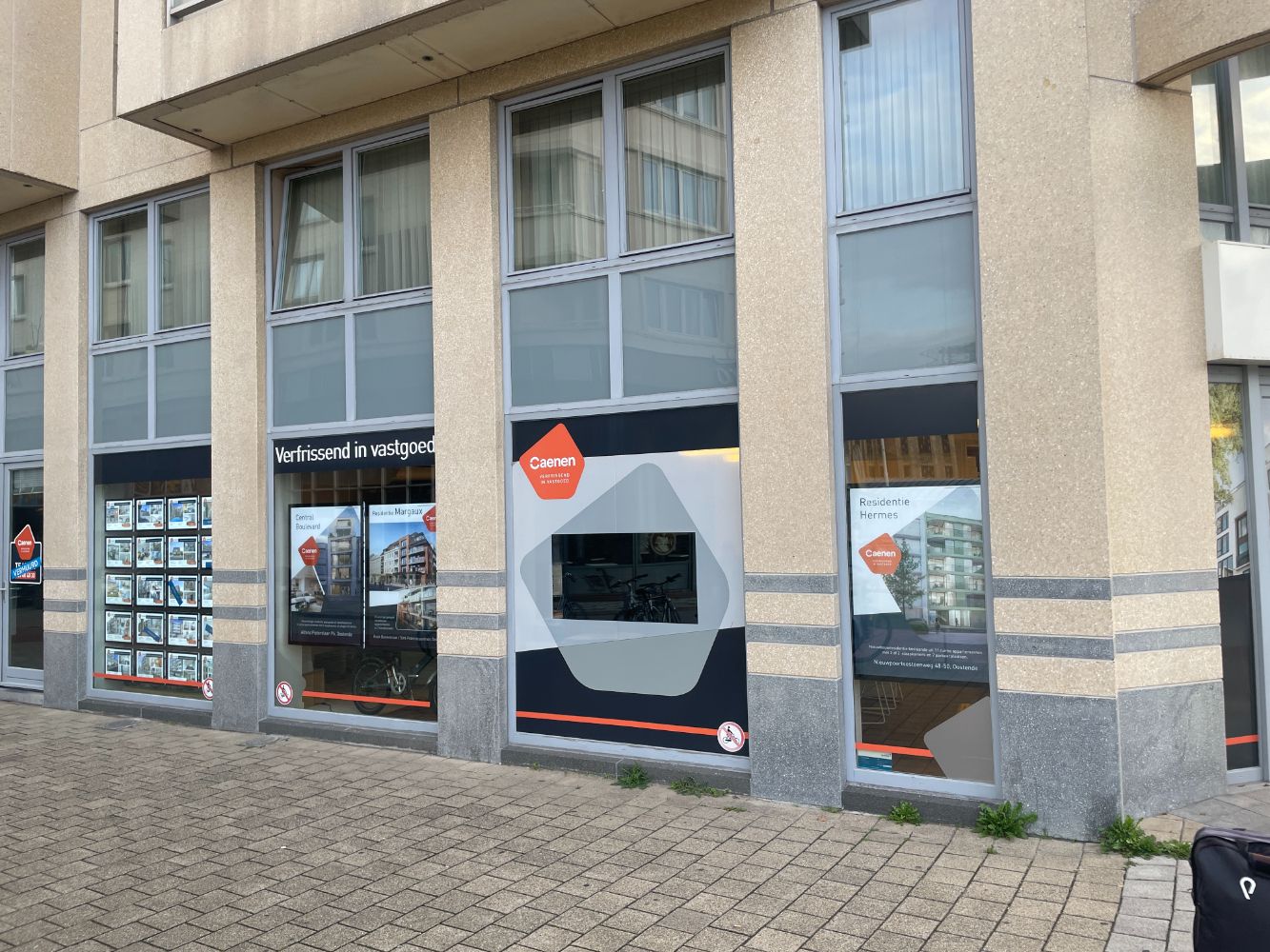 Ruim handelspand te huur aan de jachthaven van Oostende foto 11