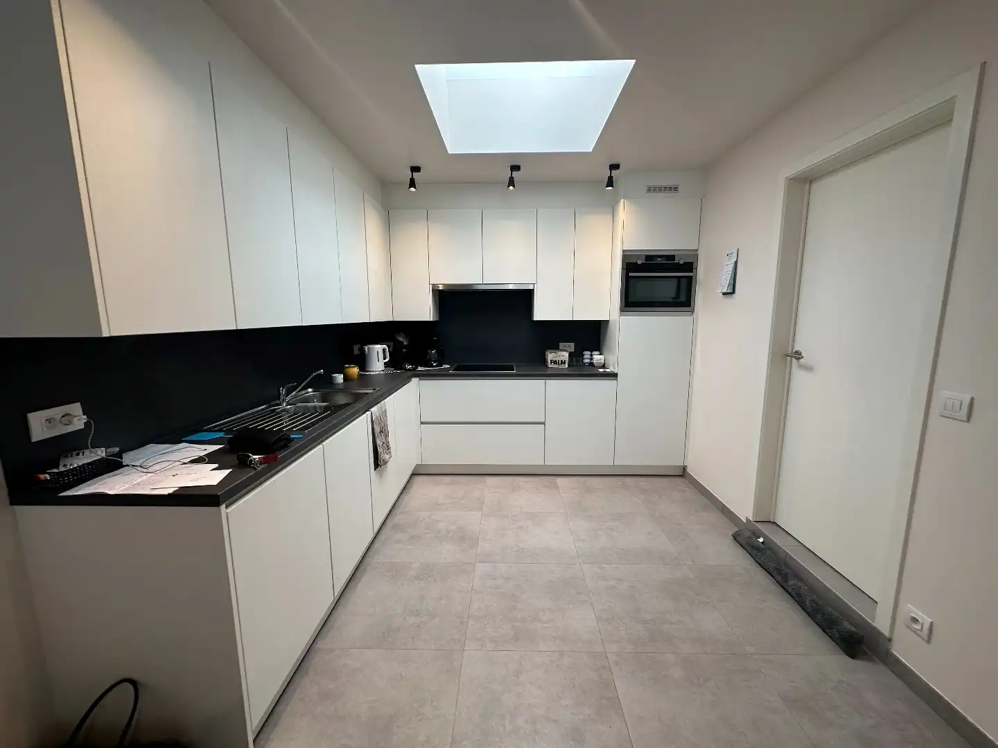 Verrassend ruime woning met 3 ruime slaapkamers en garage foto 2