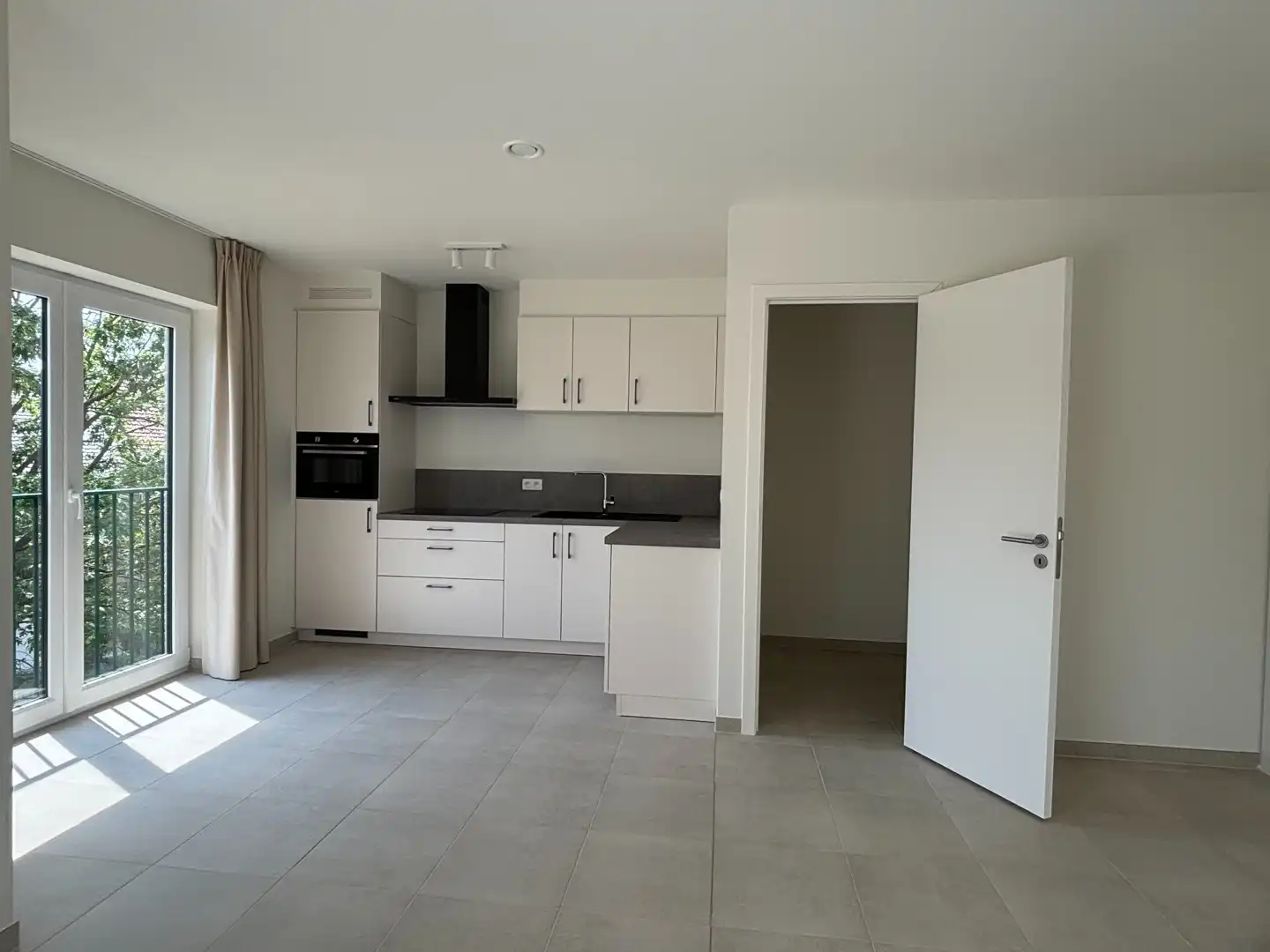 Stijlvol nieuwbouwappartement met 2 slaapkamers, ruim terras, ondergrondse staanplaats en berging in Residentie Groenloo – Koningslo (Vilvoorde) foto 11