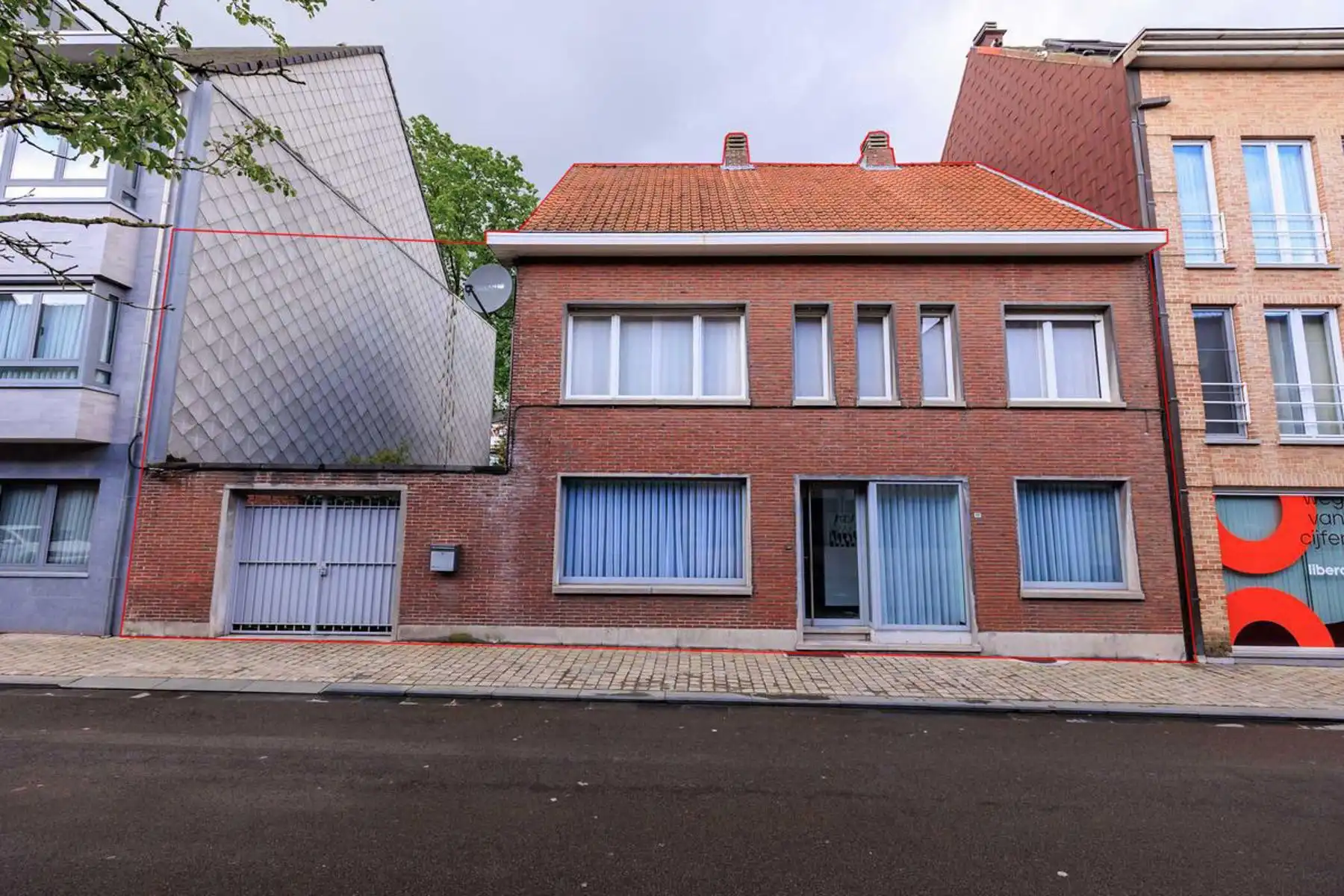 Hoofdfoto van de publicatie: Ruime halfopen woning met tal van mogelijkheden