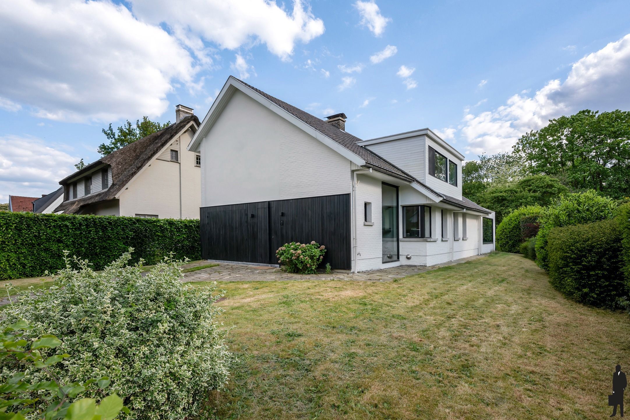 Instapklare architectenwoning, op toplocatie in Brasschaat! foto 2