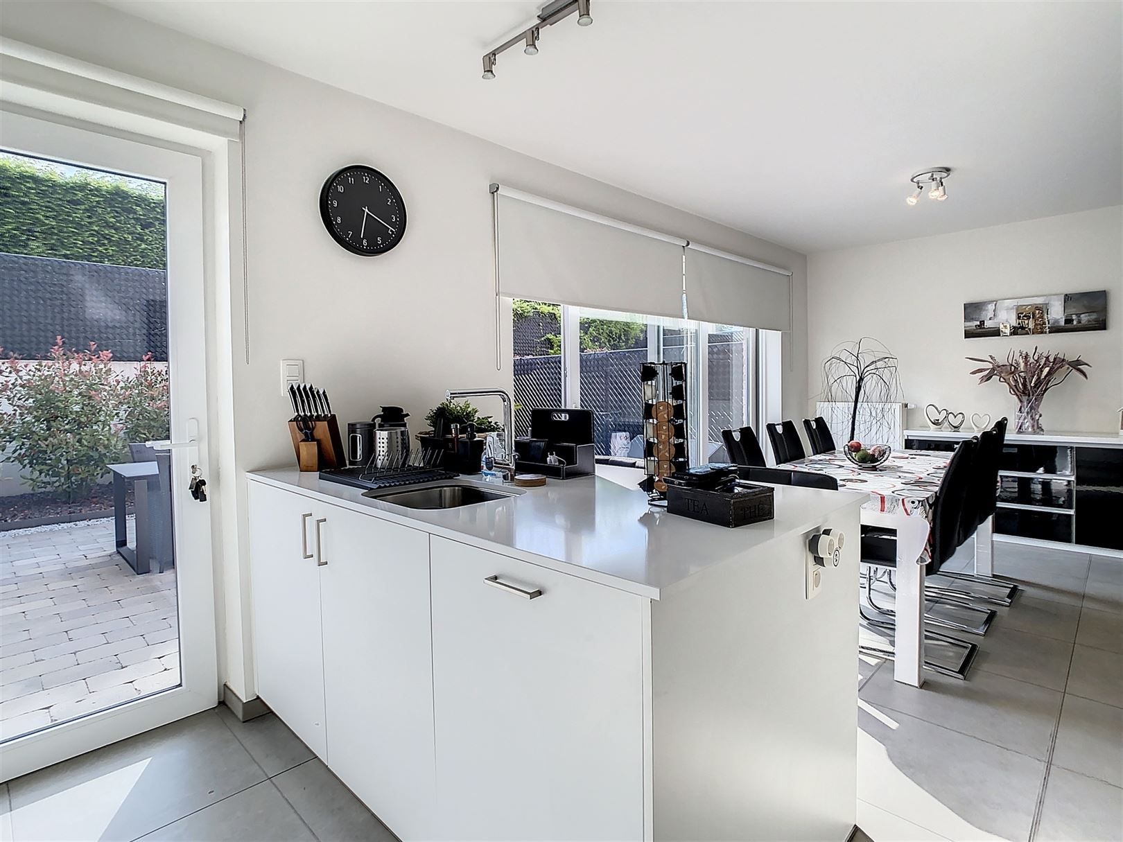 Mooie woning, 3 slpks, garage en groot terras foto 12