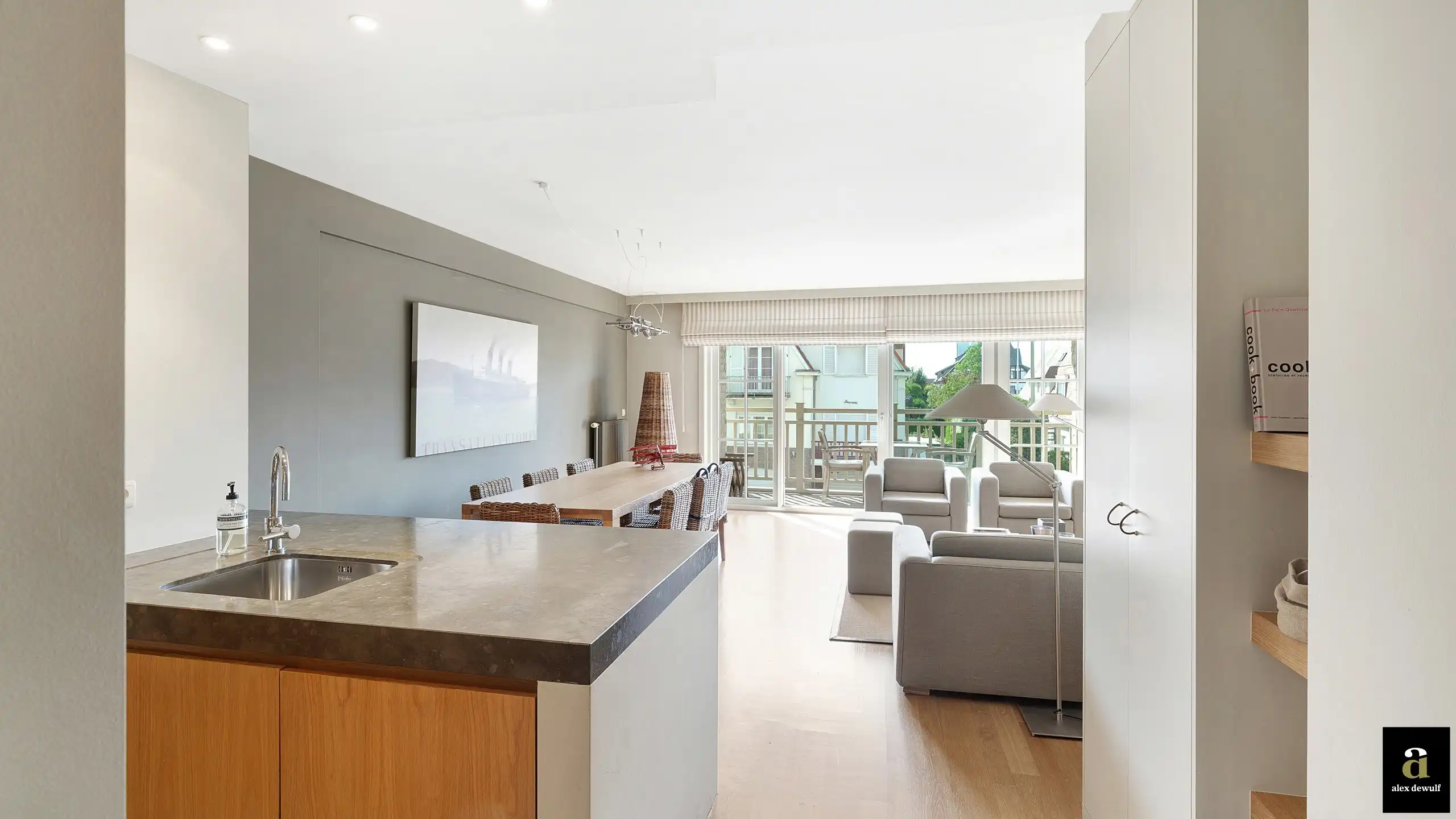 Zuidgericht appartement met zonnig terras en open uitzicht   foto 4