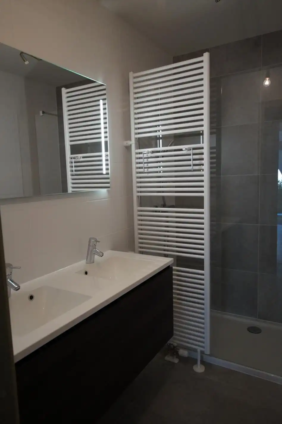 Ruim 2 slaapkamer appartement op een centrale ligging te KOKSIJDE BAD foto 8