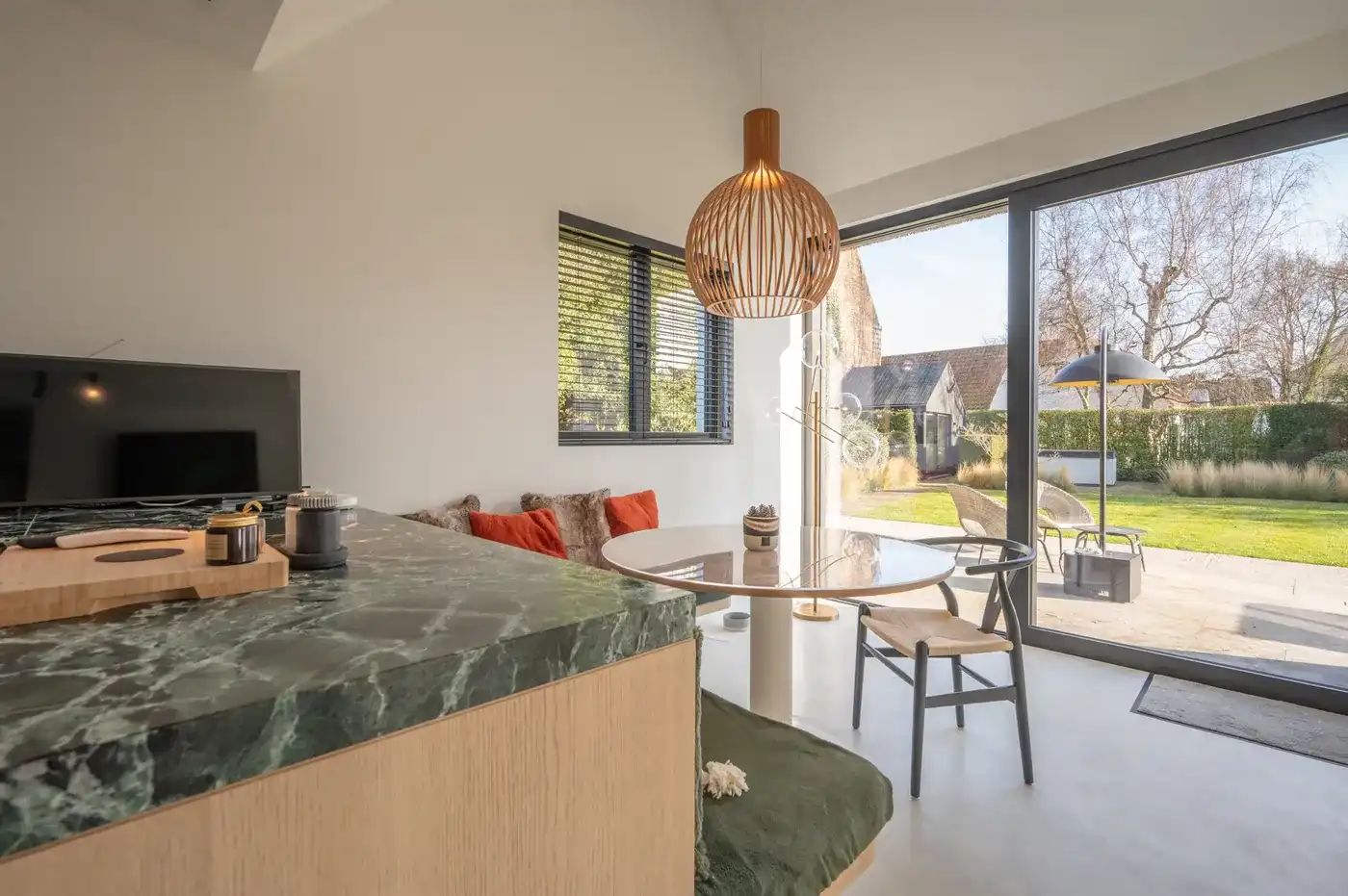 Zeer rustig gelegen en instapklare villa nabij de Oude Molen. foto 4