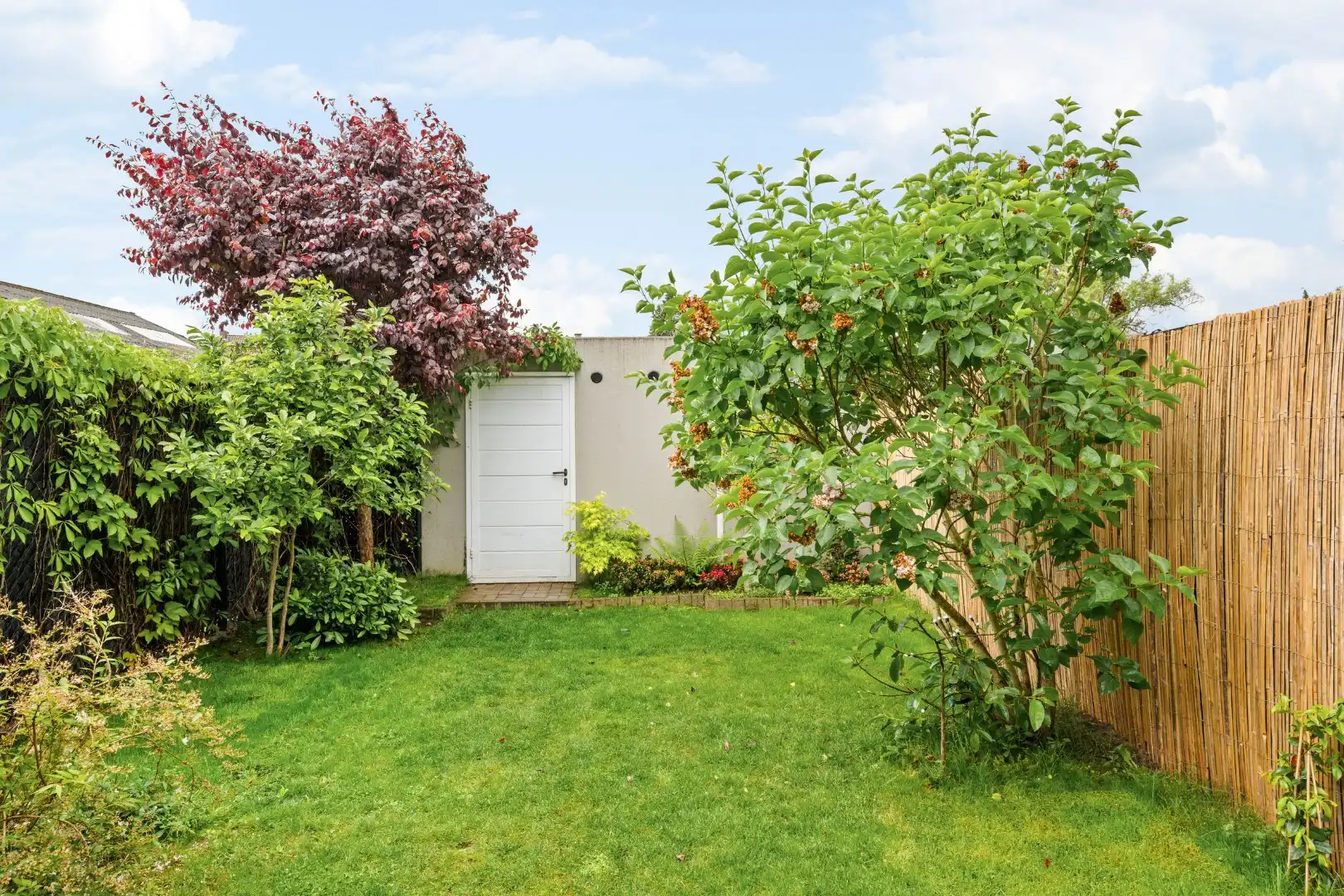 Instapklare BEN-woning met 3 slaapkamers, zongerichte tuin en dubbele garage in Kortrijk foto 16