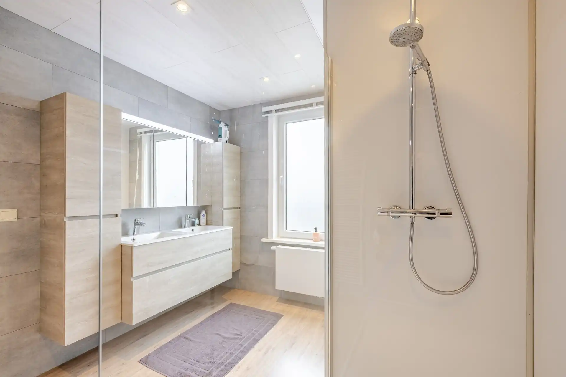 Instapklare woning op toplocatie in de stad! foto 16