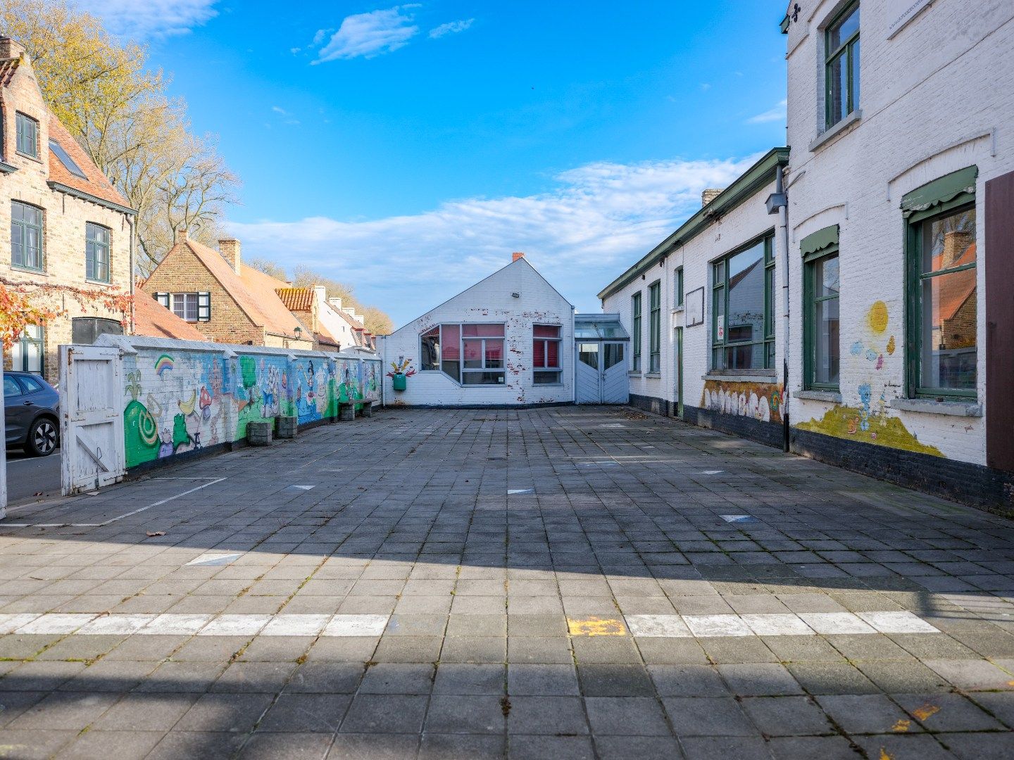 Voormalige schoolgebouwen - centrum Damme foto 9