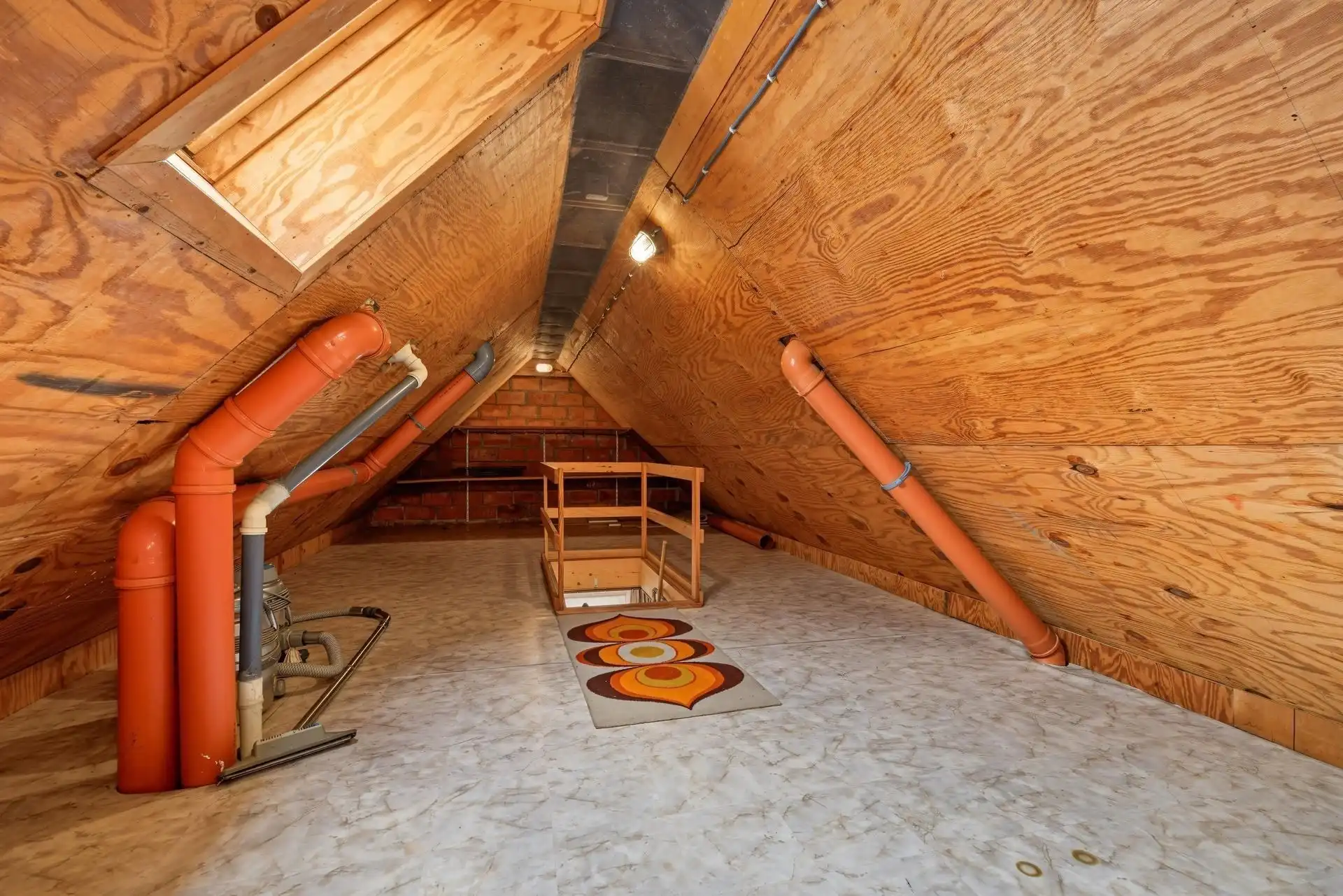 Uitstekend gelegen gezinswoning met 4 slaapkamers + bureau en ruime garage foto 22