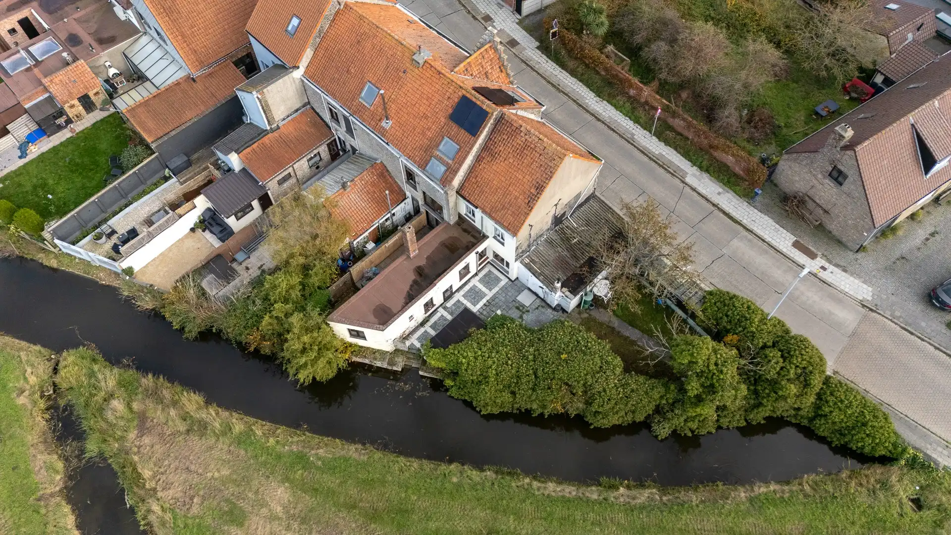 Renovatieproject met enorm veel potentieel te Lissewege foto 23