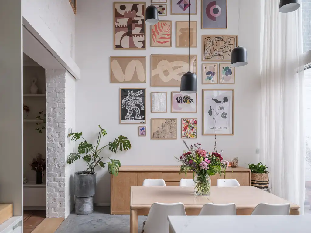 Prachtig gerenoveerde (Volt Architecten) interbellumwoning met vier slaapkamers, twee badkamers en zonnige stadstuin nabij de Bijloke. foto 3