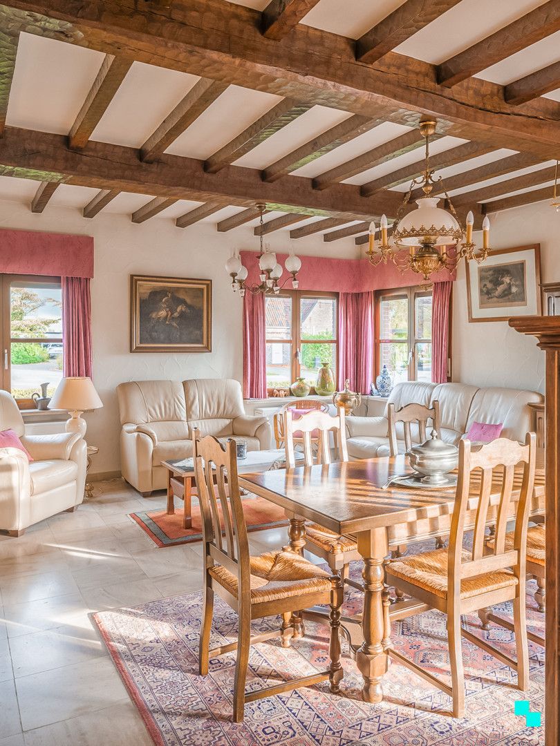 Te renoveren halfopen bebouwing in het hart van Merelbeke foto 12