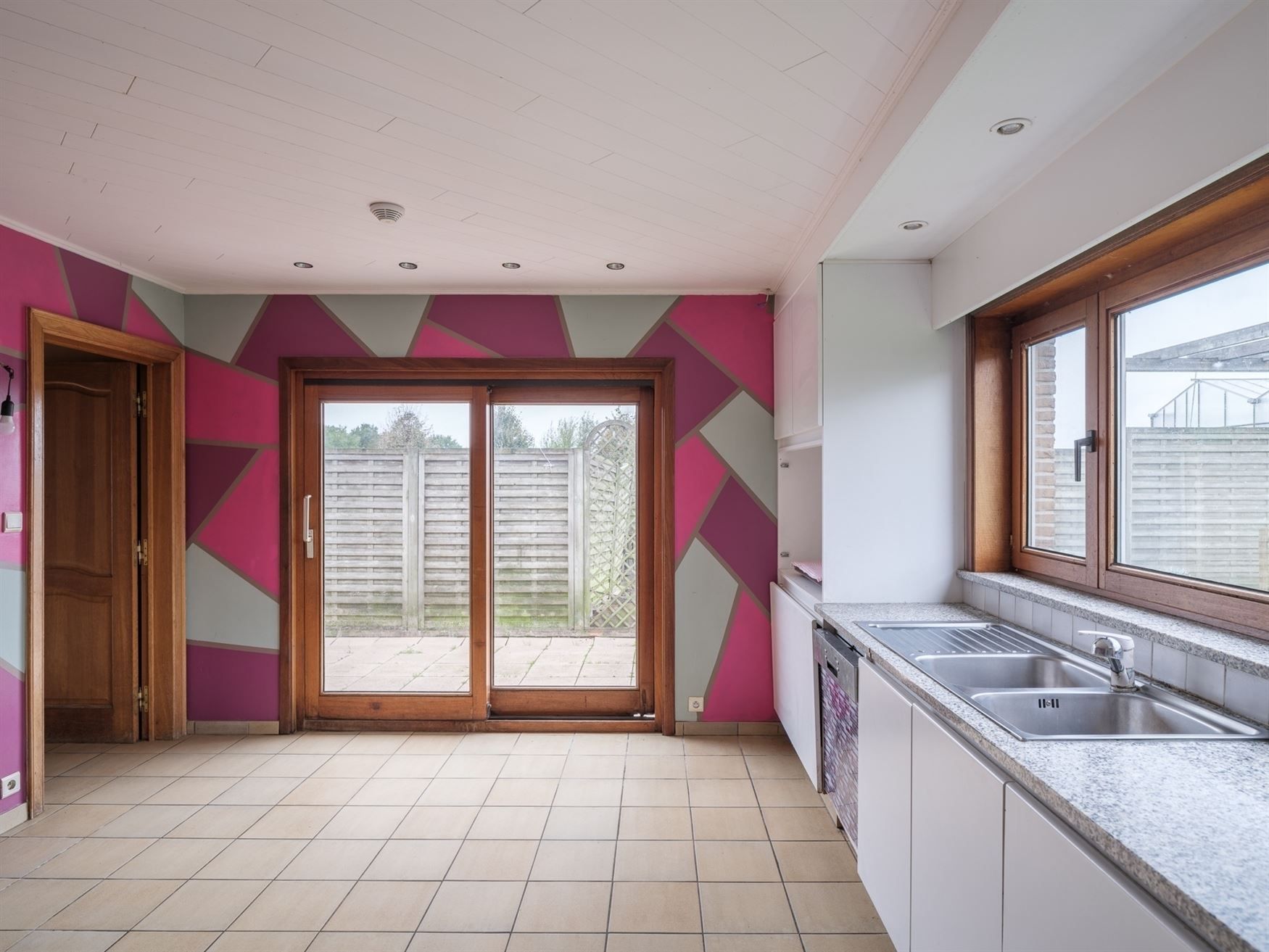 Villa met magazijn en serre vlakbij Drongen foto 9
