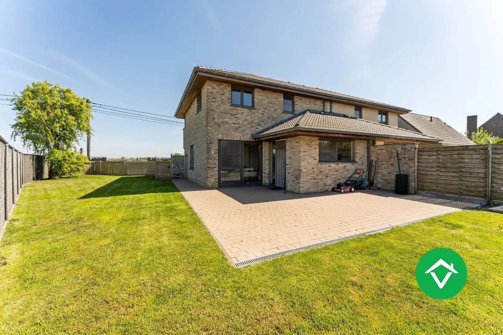 Recente woning (2011) met 3 slaapkamers, inpandige garage en vergezichten te Koekelare foto 26