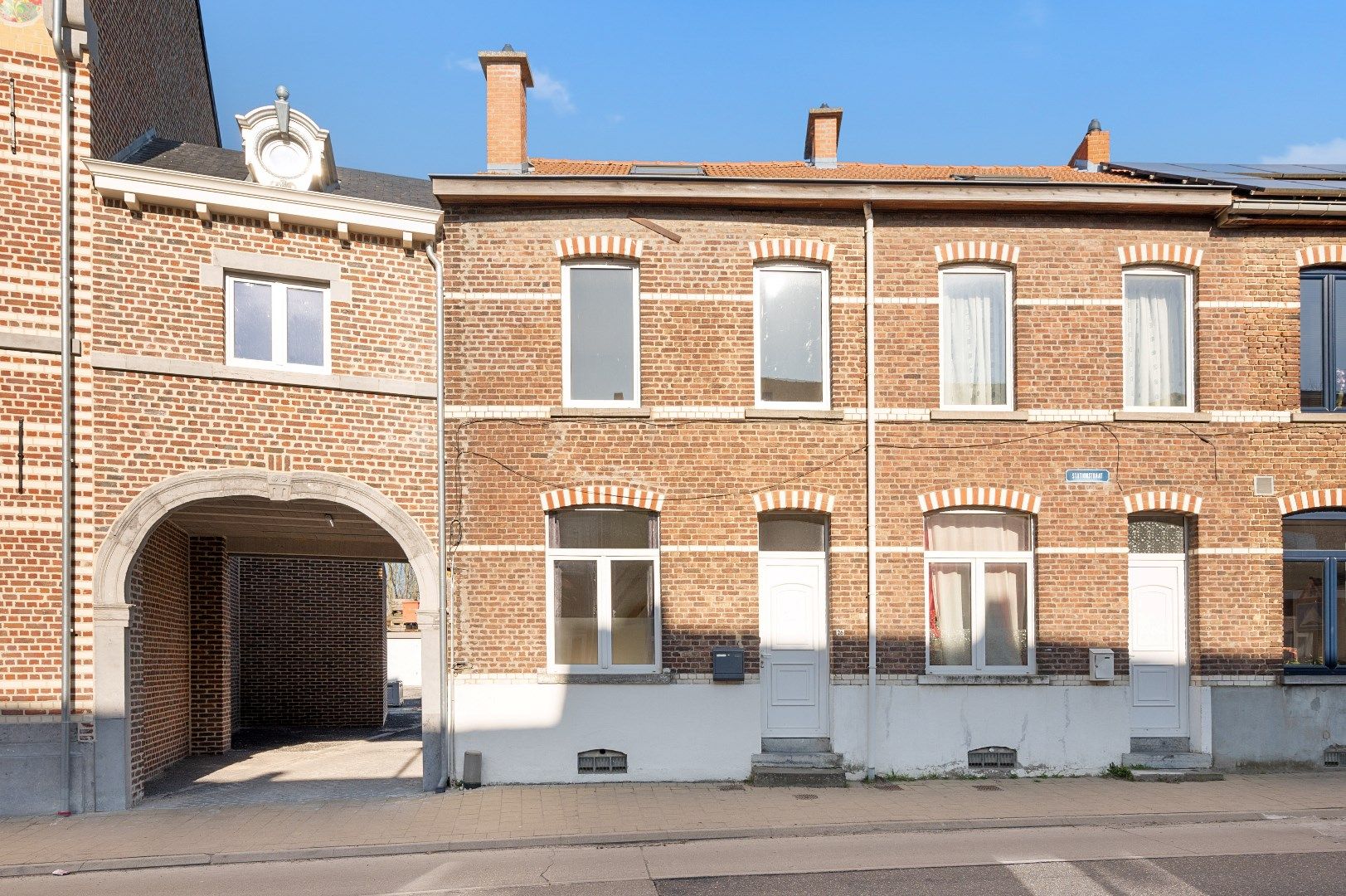 Instapklare woning met 3 slpks, tuin en terras in het gezellige Hoegaarden foto 2