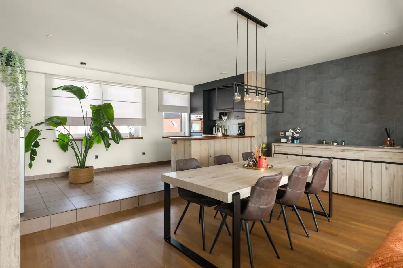 Instapklaar duplex-app. met 3 slpk. en groot zuid-terras foto 4