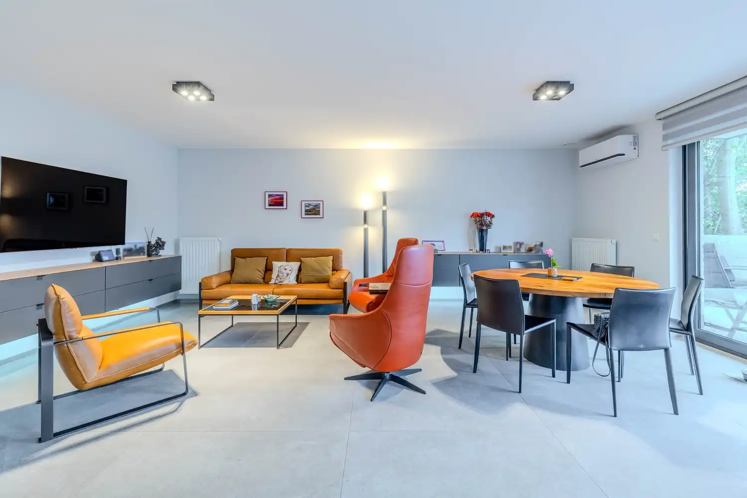 Stijlvol gelijkvloers 2-slaapkamerappartement met 2 badkamers, ruim terras en stadstuin in Lanaken foto 3