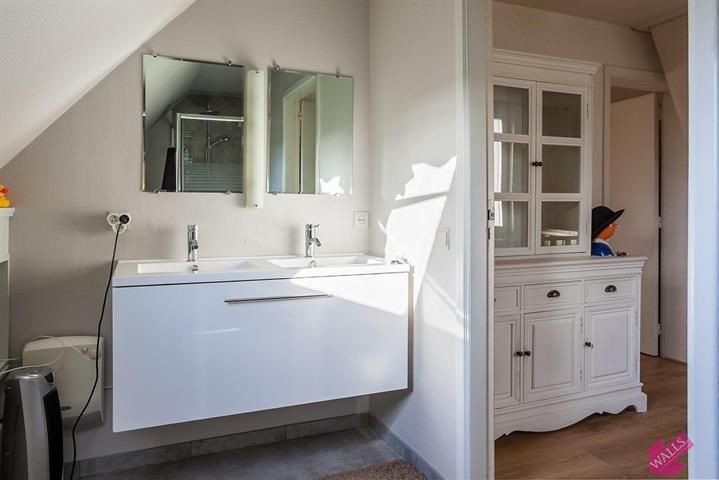 Prachtige halfopen bebouwing met tuin te Linkeroever foto 22