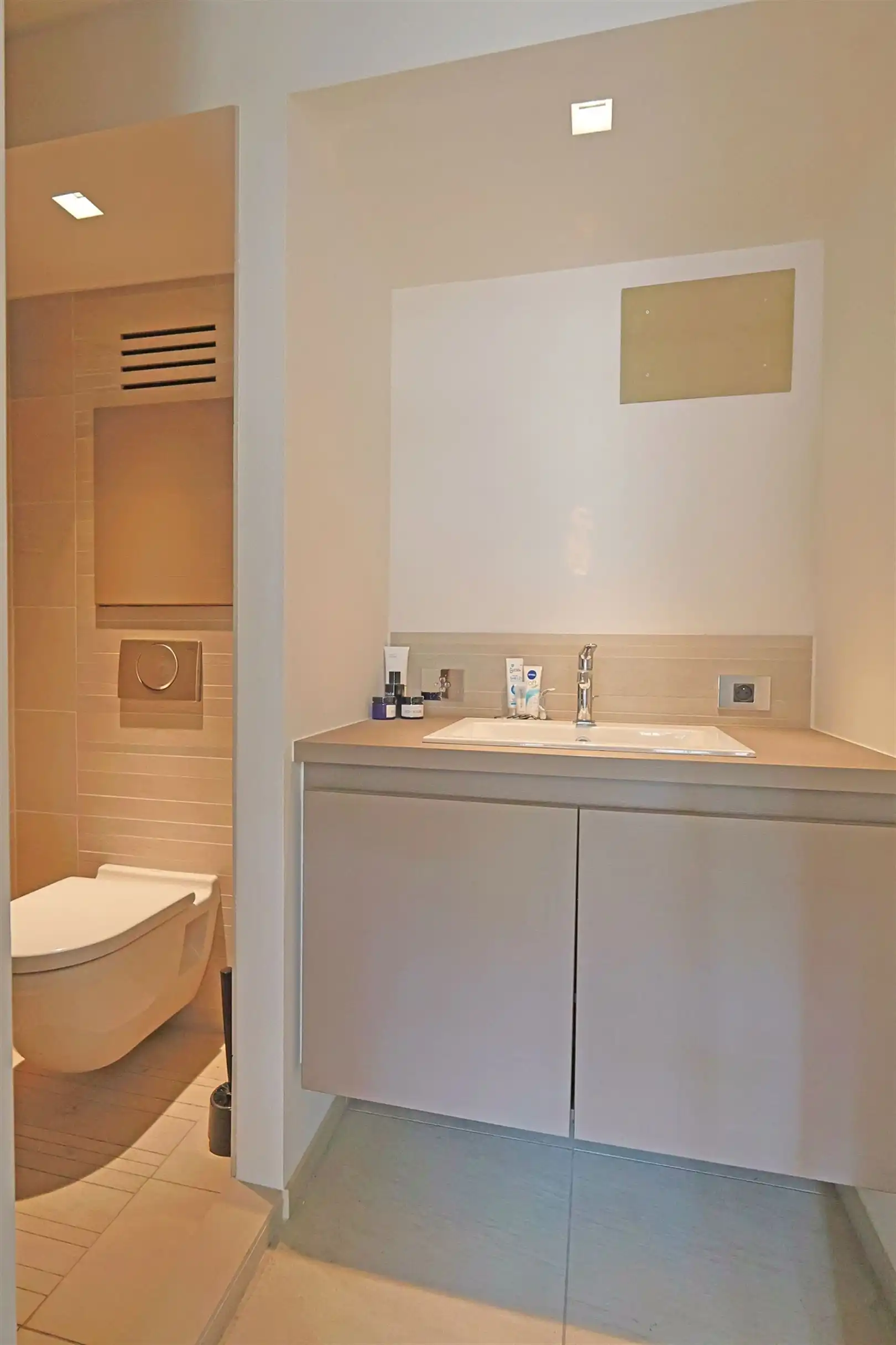 Duplex-appartement met drie slaapkamers nabij het centrum foto 16